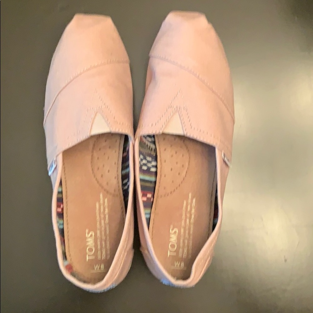 Natural/cream Toms